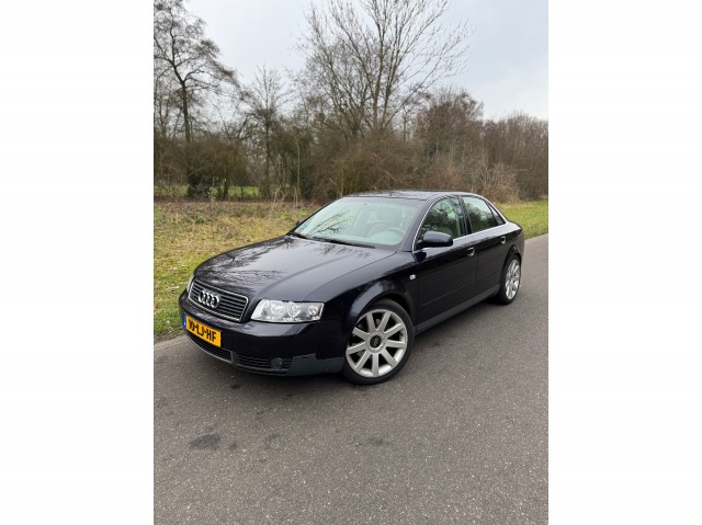 AUDI A4 Sedan 4 drs