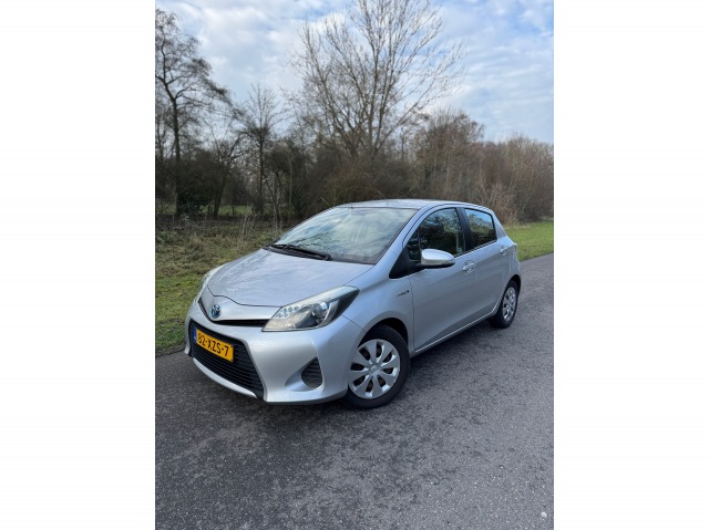 TOYOTA YARIS MPV Ruimtewagen 4 drs